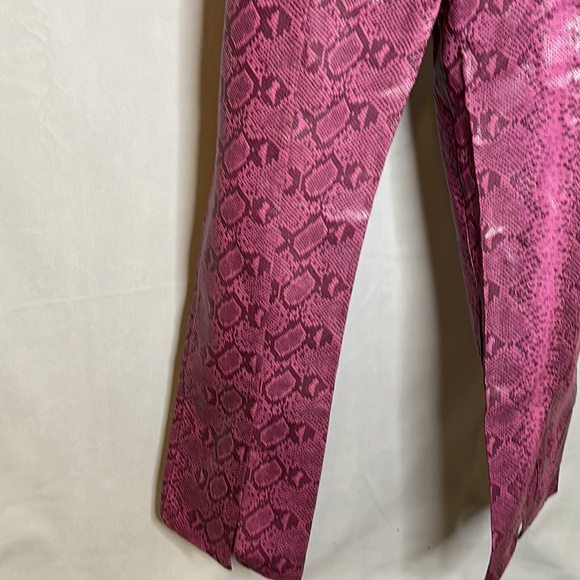 SOLD - 🐼 3/$25 pink snake print pleather flares - perfect for Halloween 🎃 - Picture 5 of 5